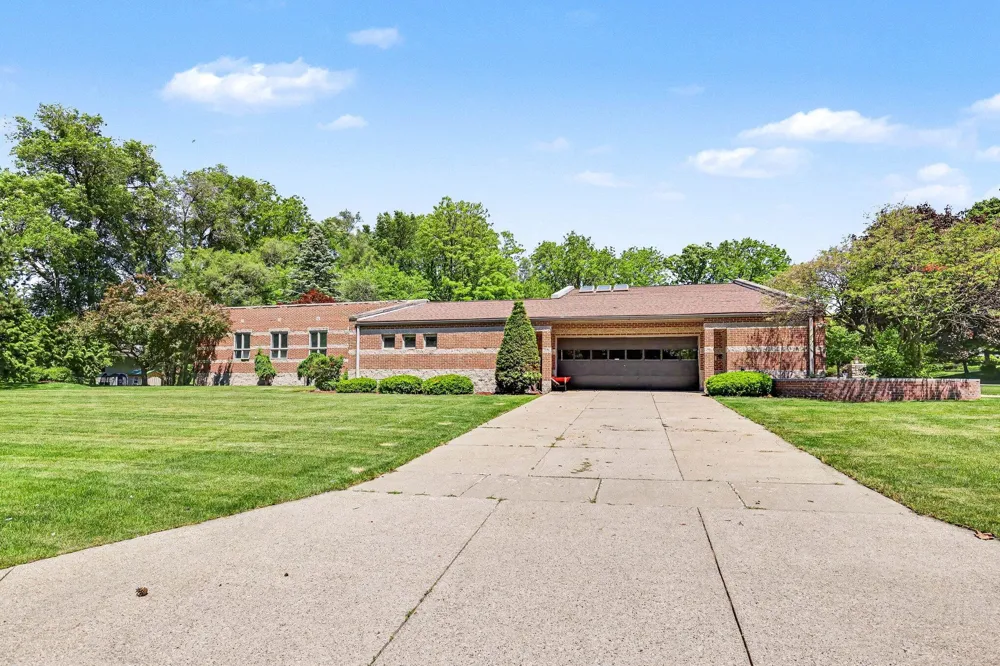 829 S Lincoln Street Greenville City, MI 48838