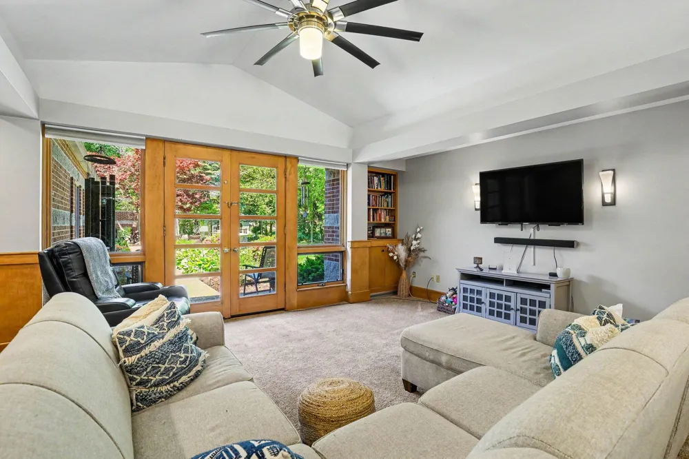 829 S Lincoln Street Greenville City, MI 48838