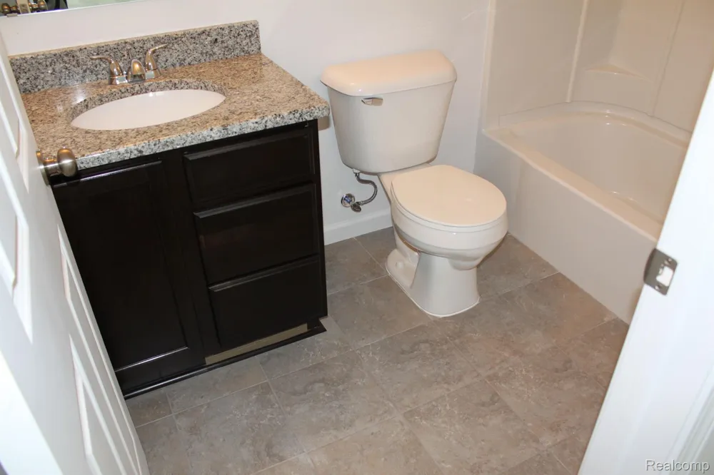 58228 KINCAID STREET New Haven Village, MI 48048