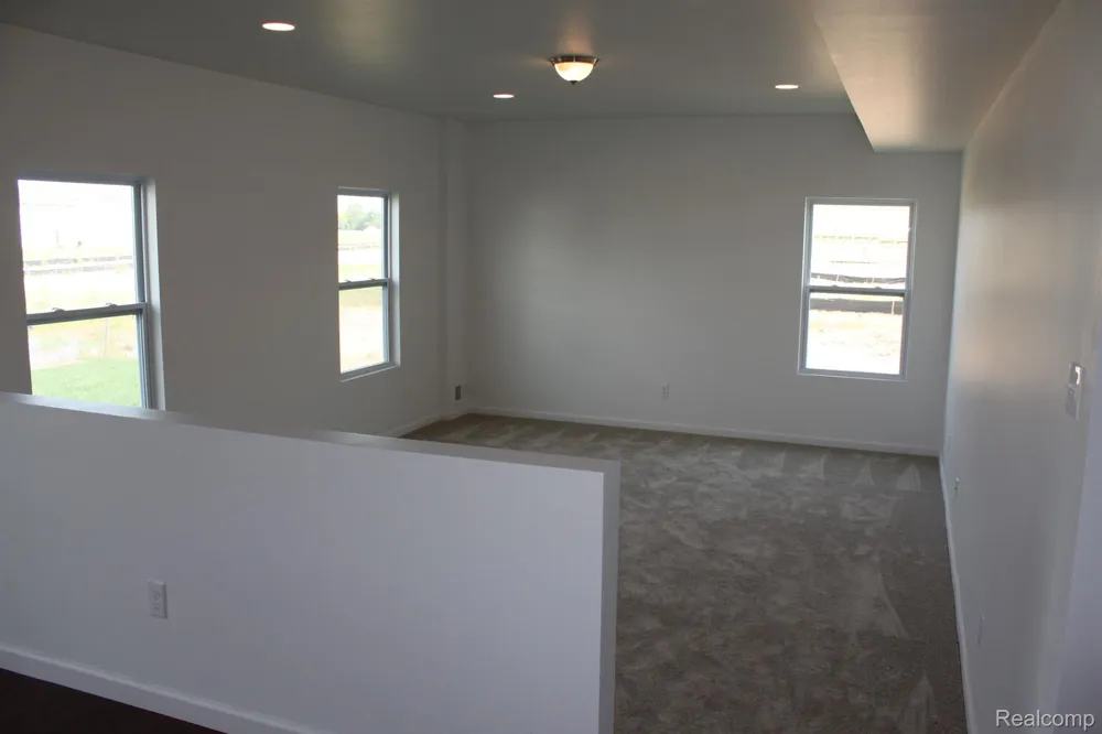 58228 KINCAID STREET New Haven Village, MI 48048