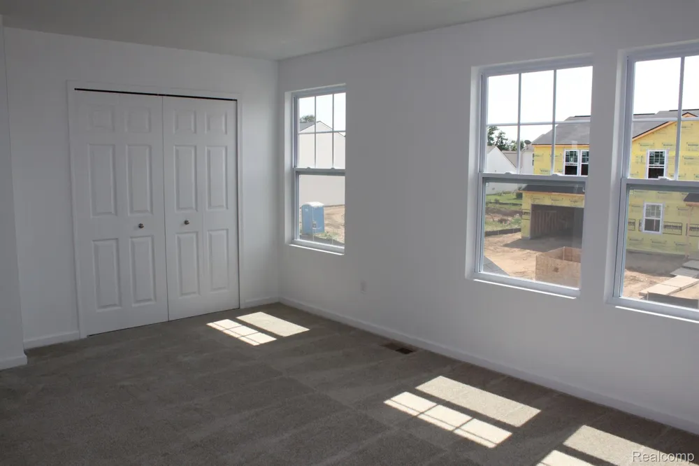 58228 KINCAID STREET New Haven Village, MI 48048