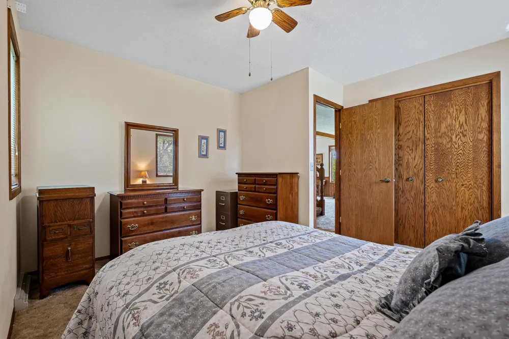 25020 Gull Lane Winona, MN 55987