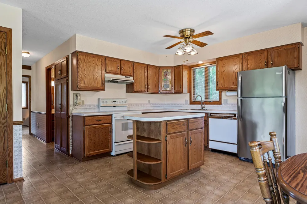 25020 Gull Lane Winona, MN 55987