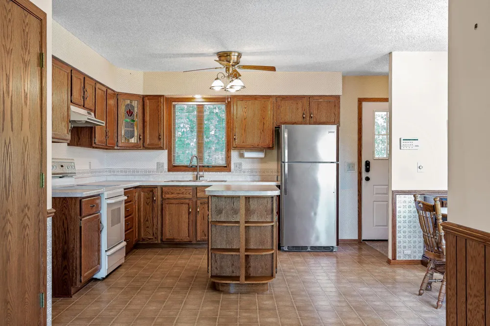 25020 Gull Lane Winona, MN 55987