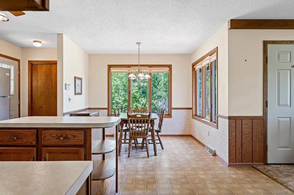 25020 Gull Lane Winona, MN 55987