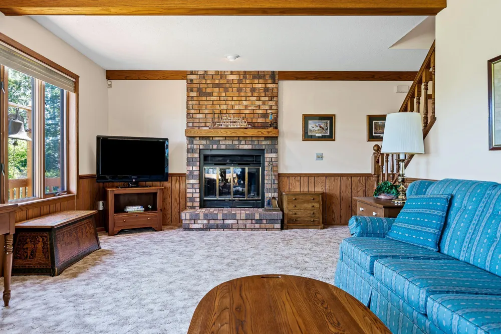 25020 Gull Lane Winona, MN 55987