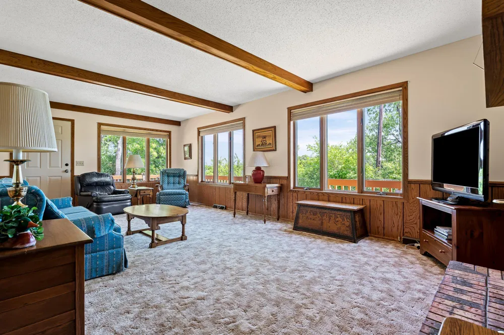 25020 Gull Lane Winona, MN 55987