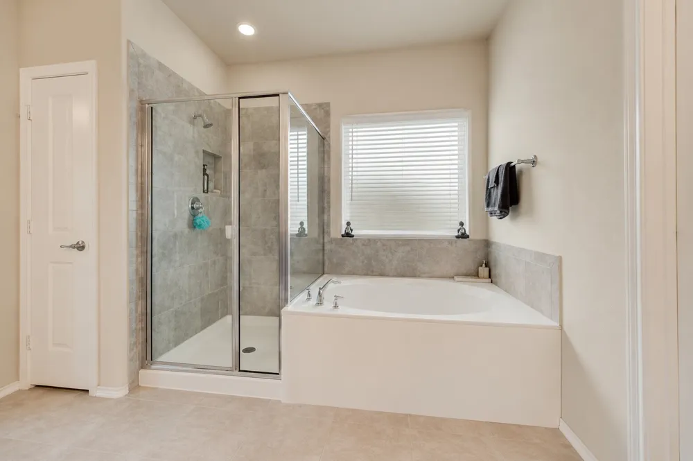 1300 Bellingham Circle Glenn Heights, TX 75154