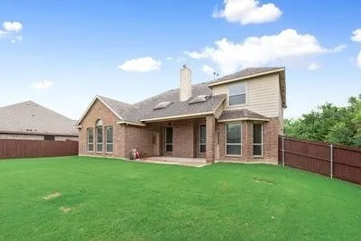 1300 Bellingham Circle Glenn Heights, TX 75154