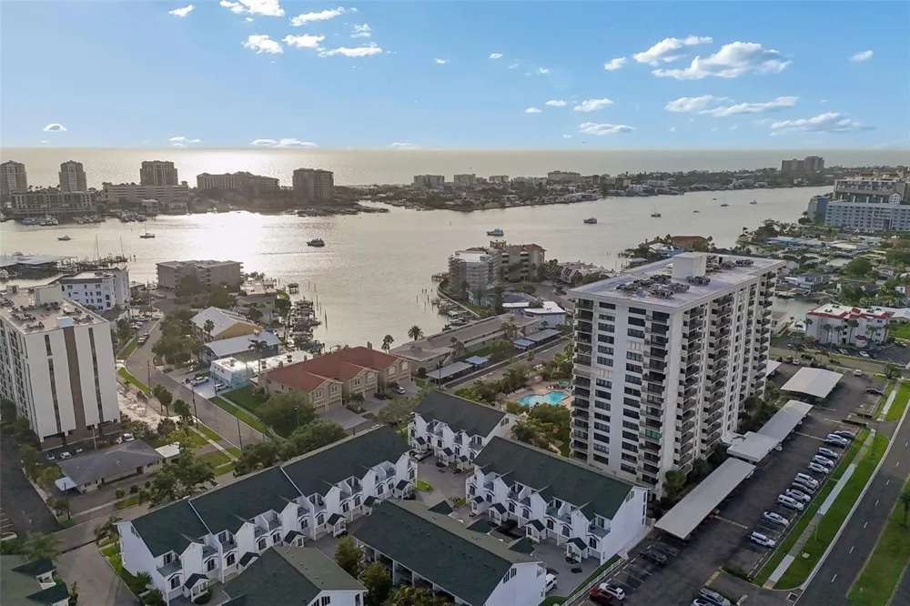 320 ISLAND WAY #304 Clearwater Beach, FL 33767
