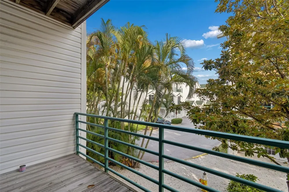 320 ISLAND WAY #304 Clearwater Beach, FL 33767