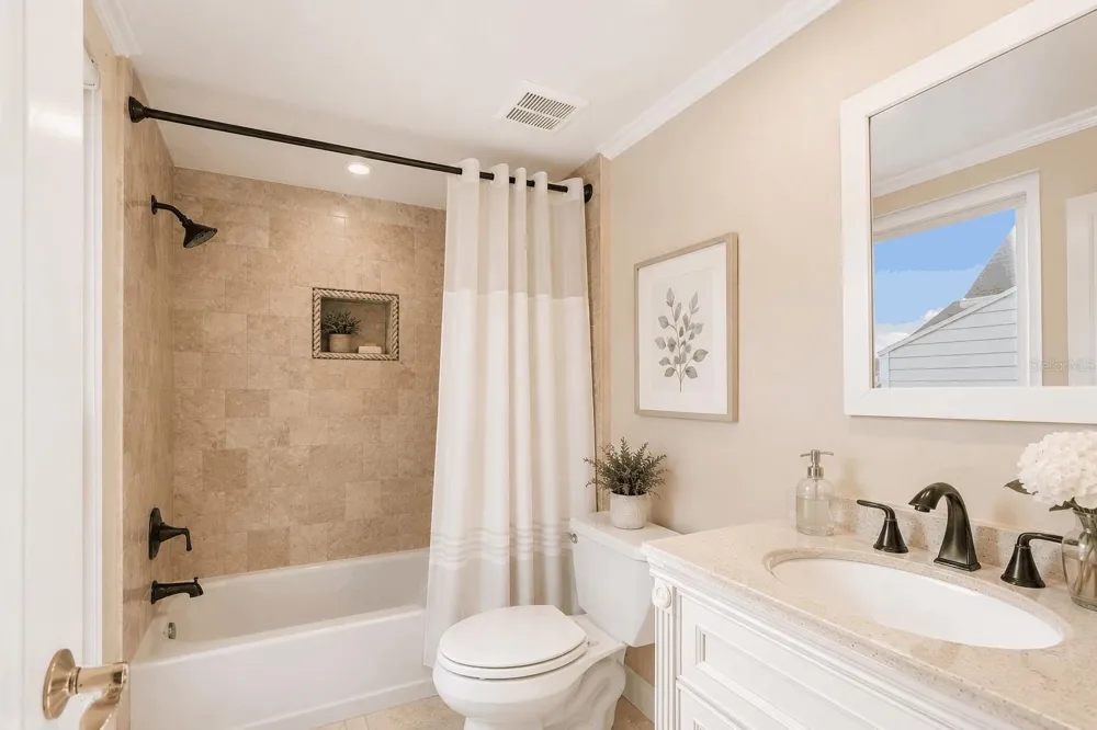 320 ISLAND WAY #304 Clearwater Beach, FL 33767
