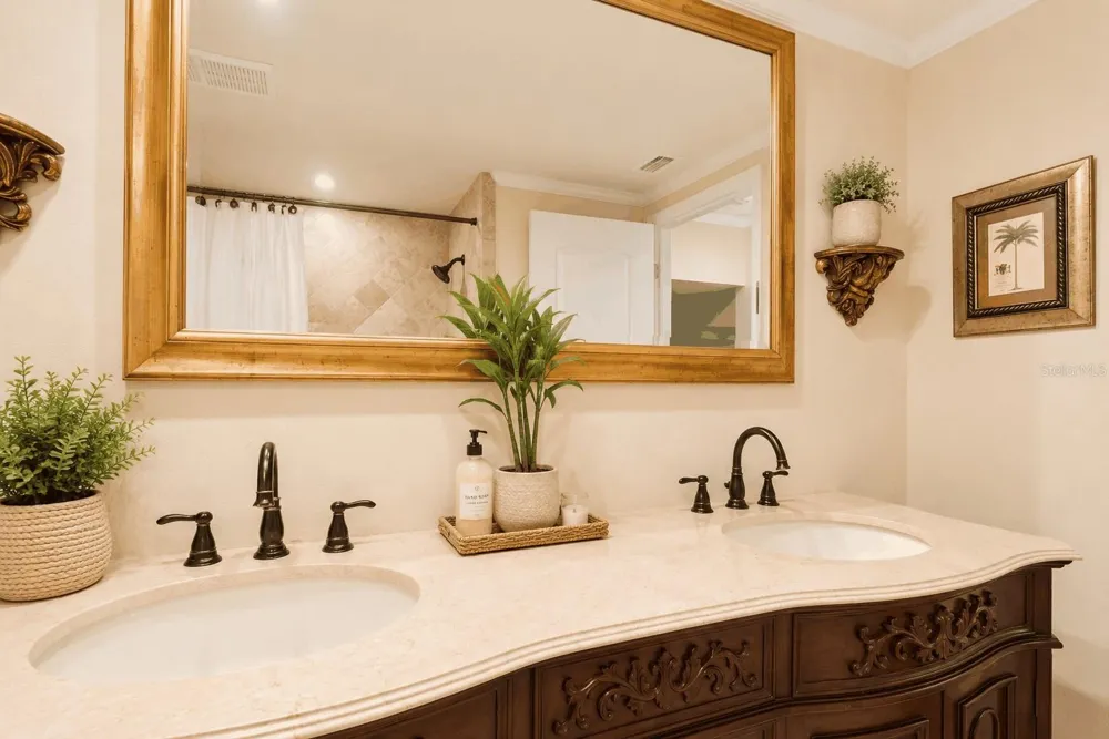 320 ISLAND WAY #304 Clearwater Beach, FL 33767