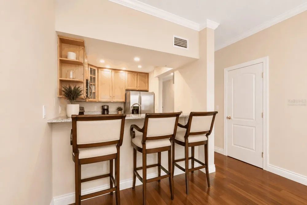 320 ISLAND WAY #304 Clearwater Beach, FL 33767