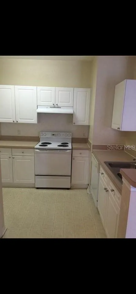 18001 RICHMOND PLACE DRIVE #220 Tampa, FL 33647