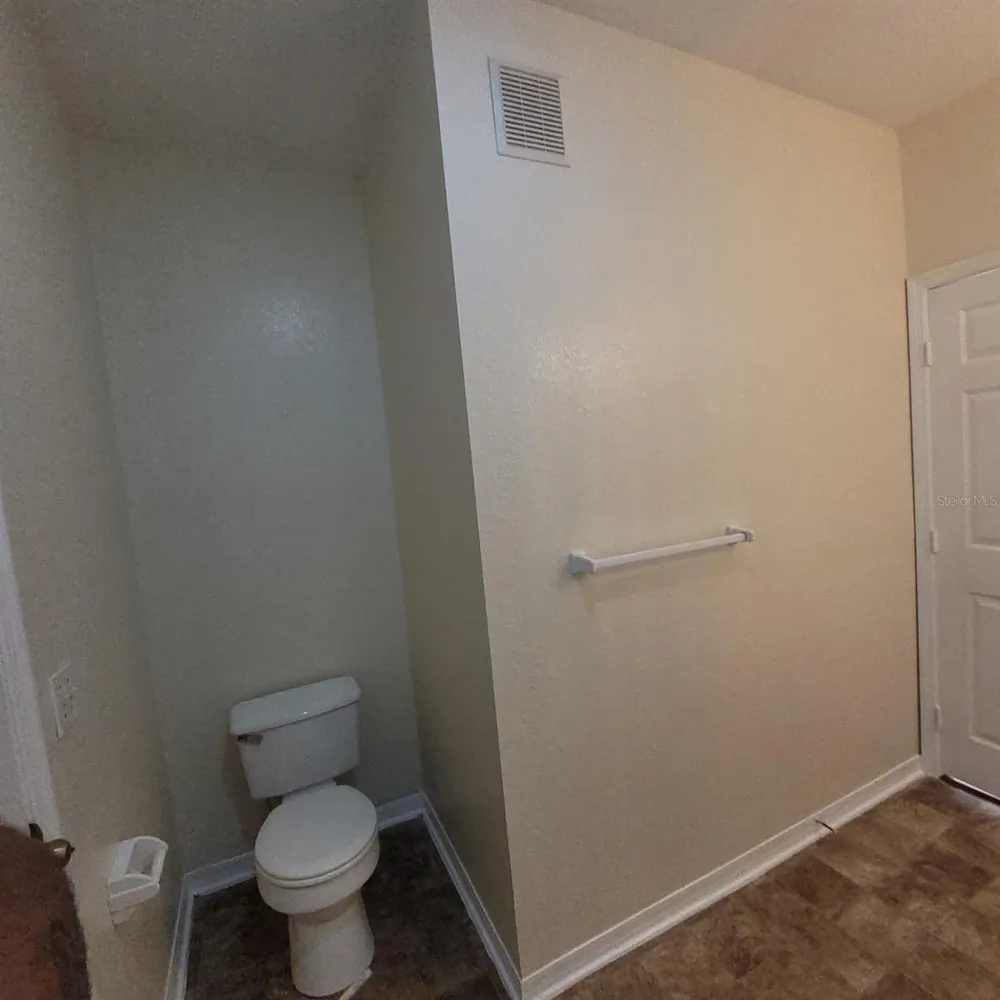 18001 RICHMOND PLACE DRIVE #220 Tampa, FL 33647