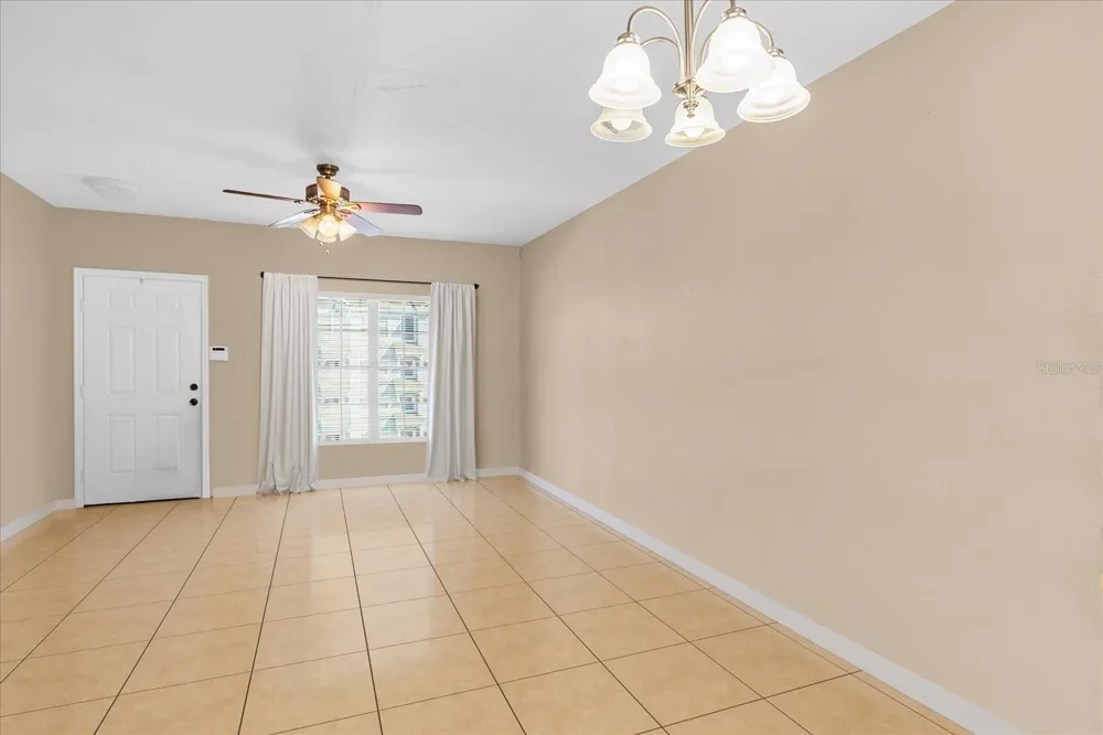 727 SHROPSHIRE LOOP Sanford, FL 32771