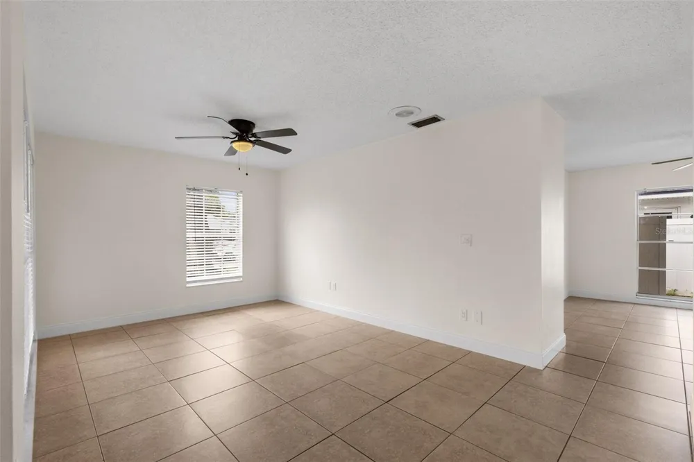 7516 ARMAND CIRCLE Tampa, FL 33634