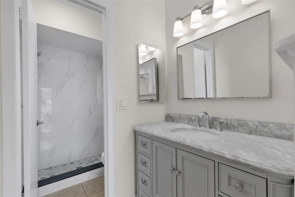 7516 ARMAND CIRCLE Tampa, FL 33634