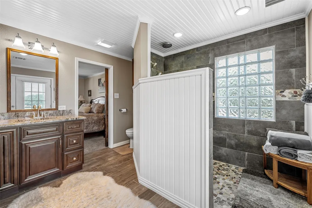 1010 Chapman Road Crawford, TX 76638