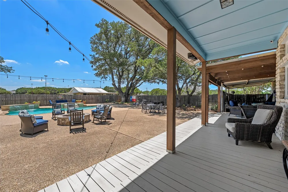 1010 Chapman Road Crawford, TX 76638