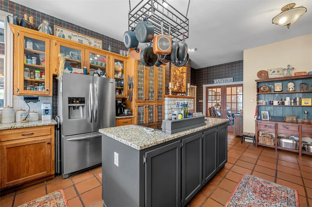 1010 Chapman Road Crawford, TX 76638