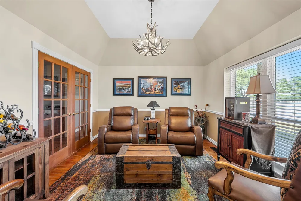 1010 Chapman Road Crawford, TX 76638