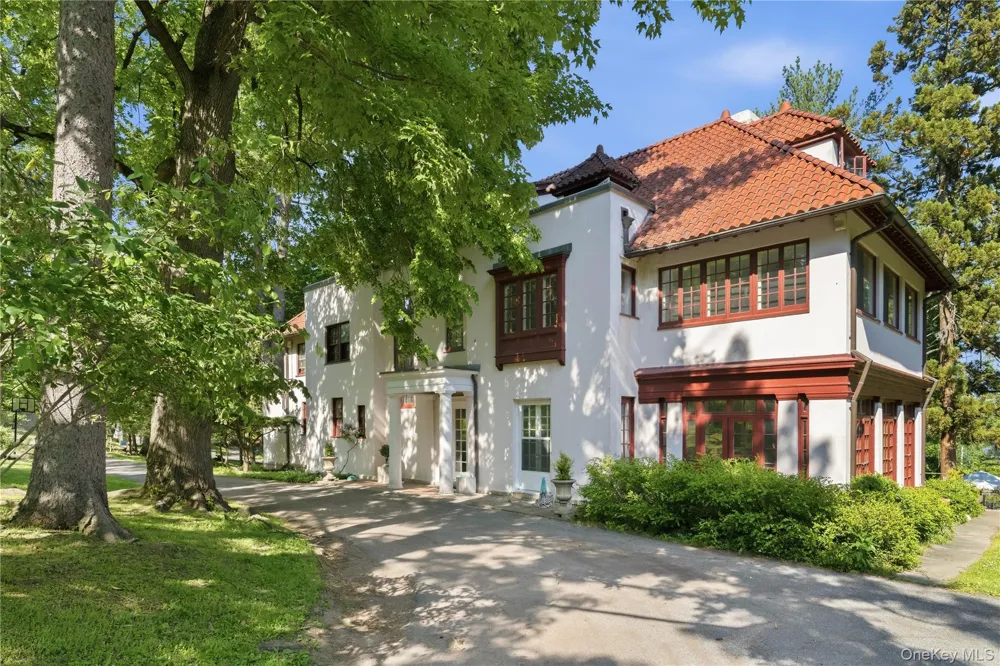 111-113 Lexow Avenue Nyack, NY 10960