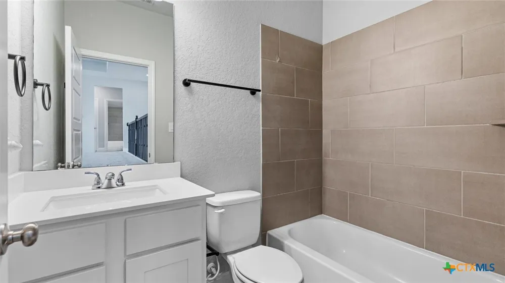 6501 Crockett Cove Cibolo, TX 78108