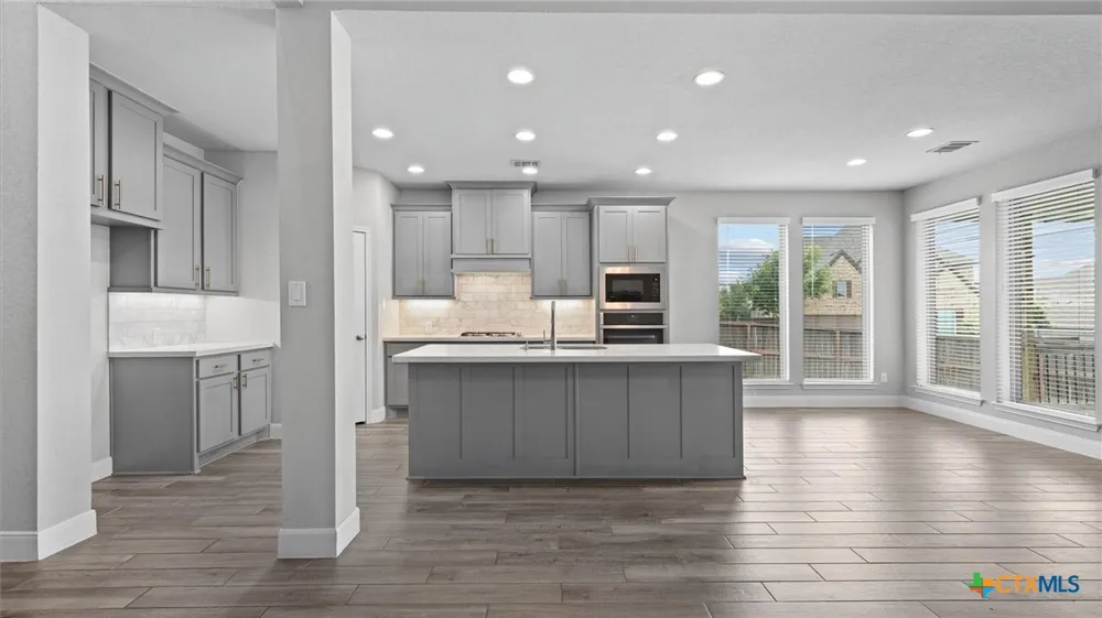 6501 Crockett Cove Cibolo, TX 78108