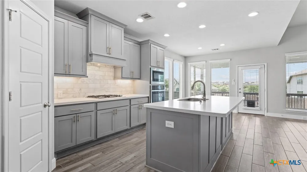6501 Crockett Cove Cibolo, TX 78108