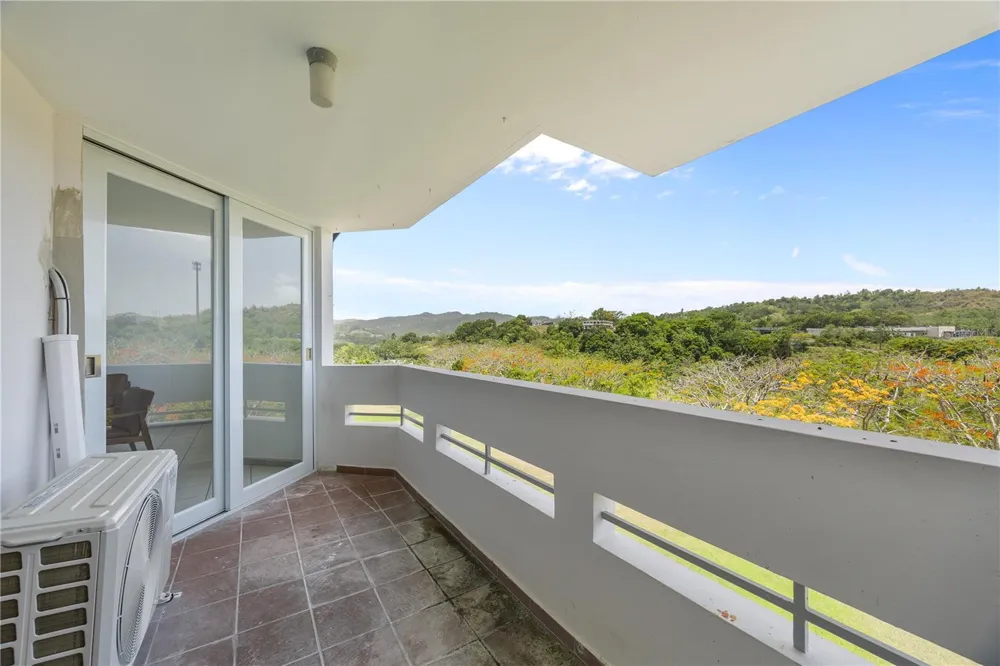 VIA PEDREGAL COND MONTECILLO COURT VIA PEDREGAL APT #4808 #48 Trujillo Alto, PR 00976