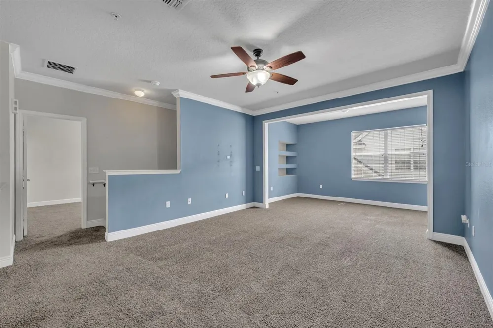 200 SOUTHERN PECAN CIRCLE #206 Winter Garden, FL 34787