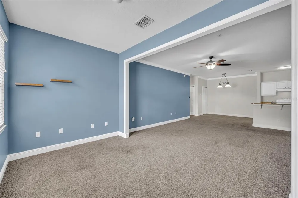 200 SOUTHERN PECAN CIRCLE #206 Winter Garden, FL 34787