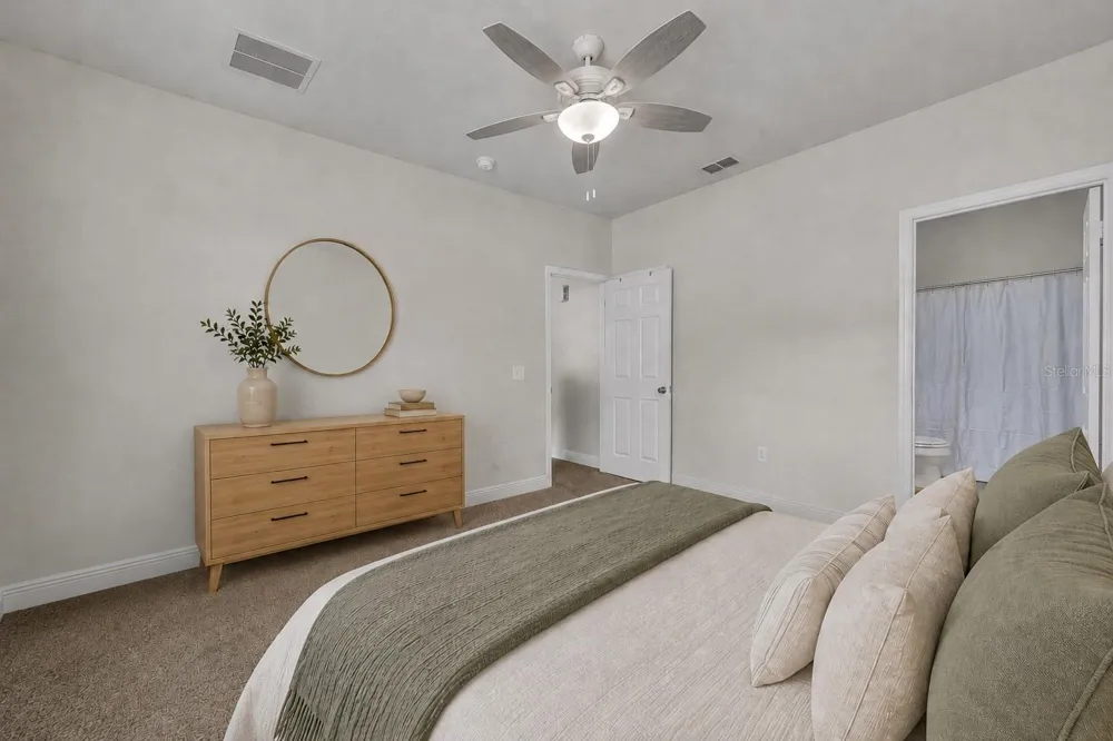 200 SOUTHERN PECAN CIRCLE #206 Winter Garden, FL 34787