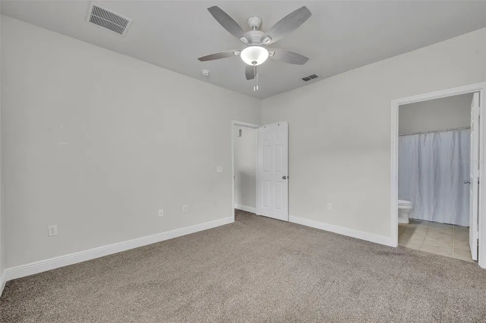 200 SOUTHERN PECAN CIRCLE #206 Winter Garden, FL 34787