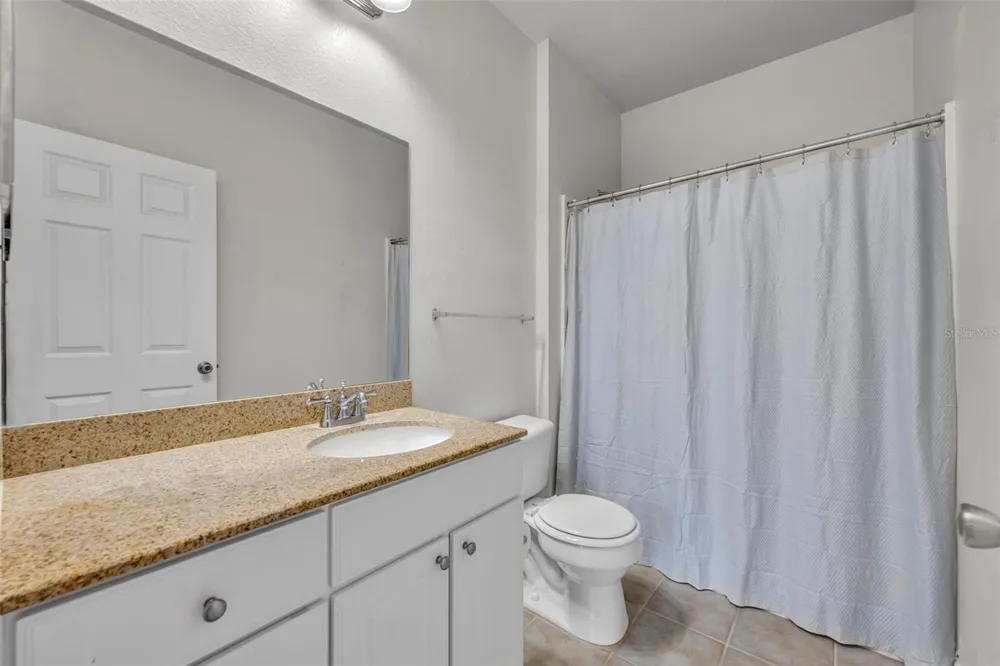 200 SOUTHERN PECAN CIRCLE #206 Winter Garden, FL 34787