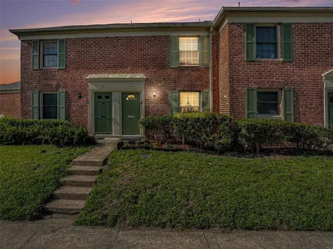 120 GEORGETOWN DRIVE #120