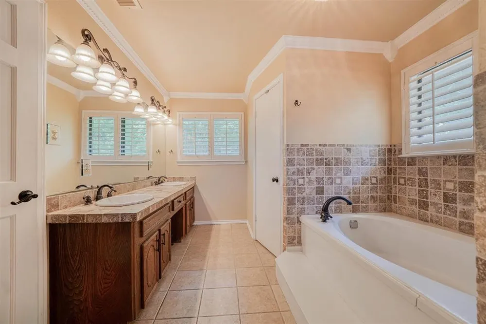 1936 B Silver Maple Road Big Sandy, TX 75755