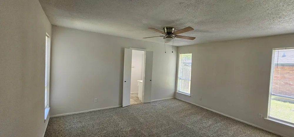 1204 Laurie Avenue DeSoto, TX 75115