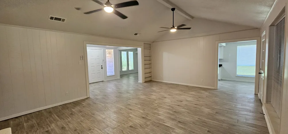 1204 Laurie Avenue DeSoto, TX 75115