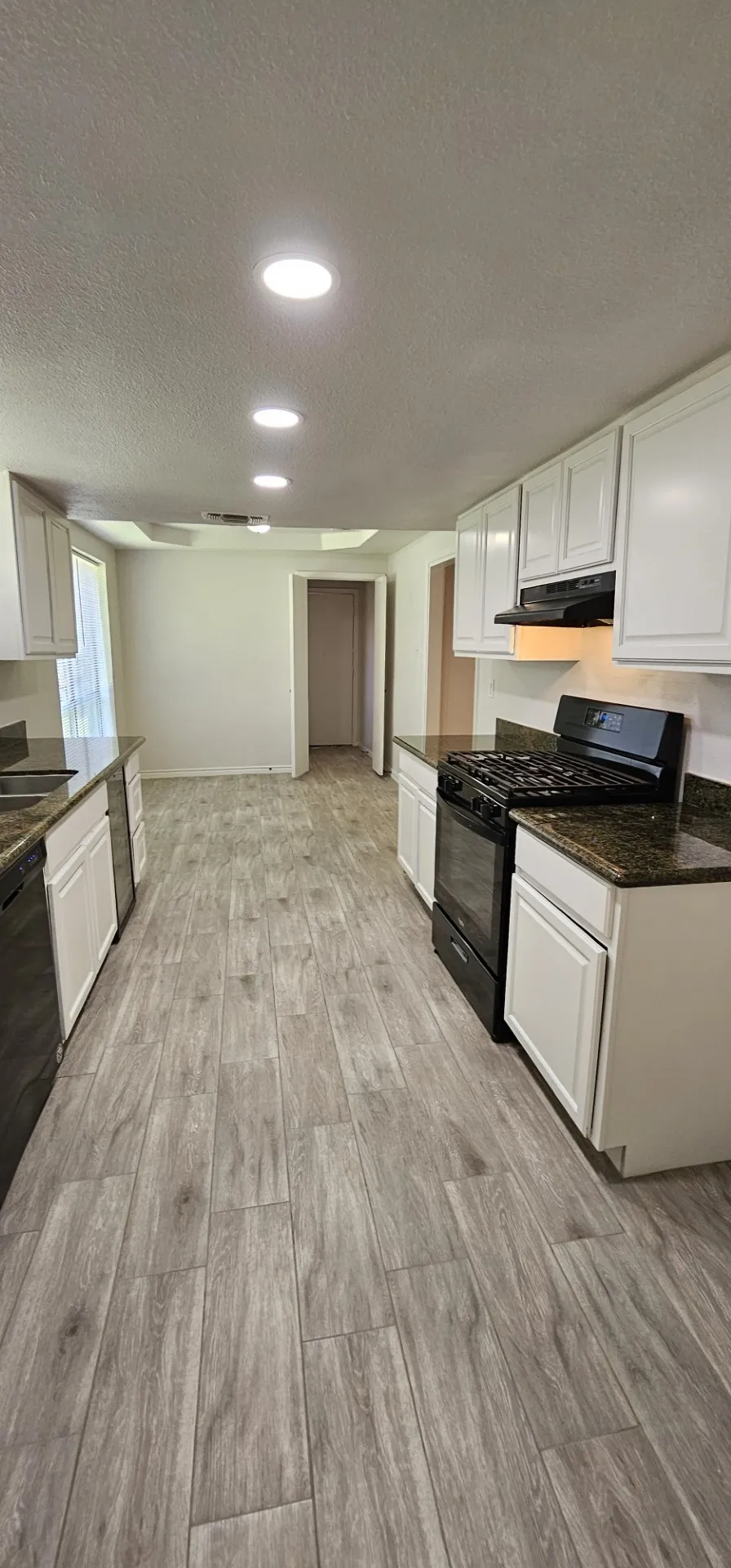 1204 Laurie Avenue DeSoto, TX 75115