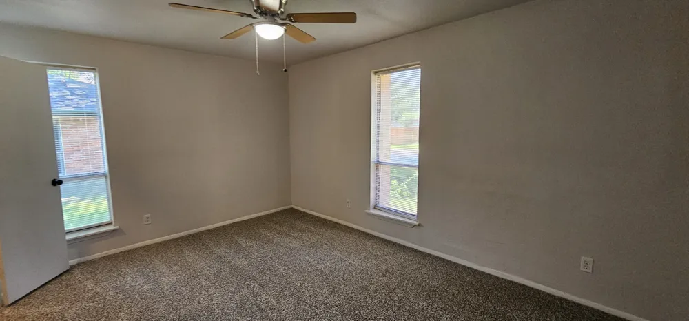 1204 Laurie Avenue DeSoto, TX 75115