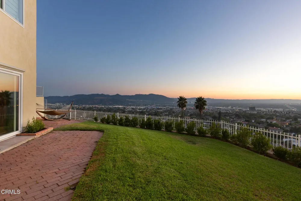 1234 E Tujunga Avenue Burbank, CA 91501