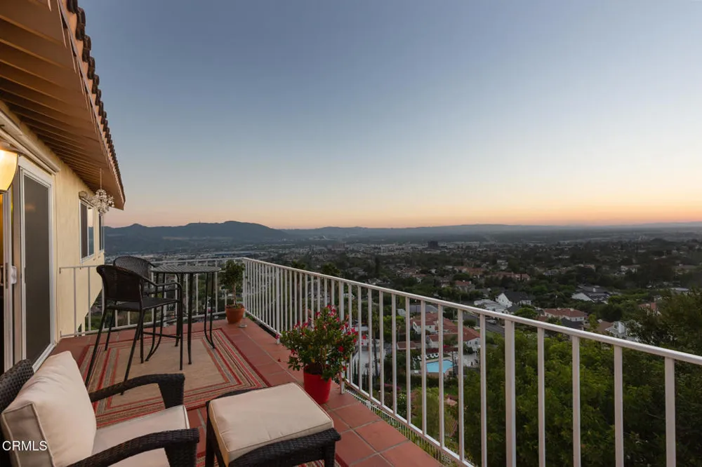 1234 E Tujunga Avenue Burbank, CA 91501