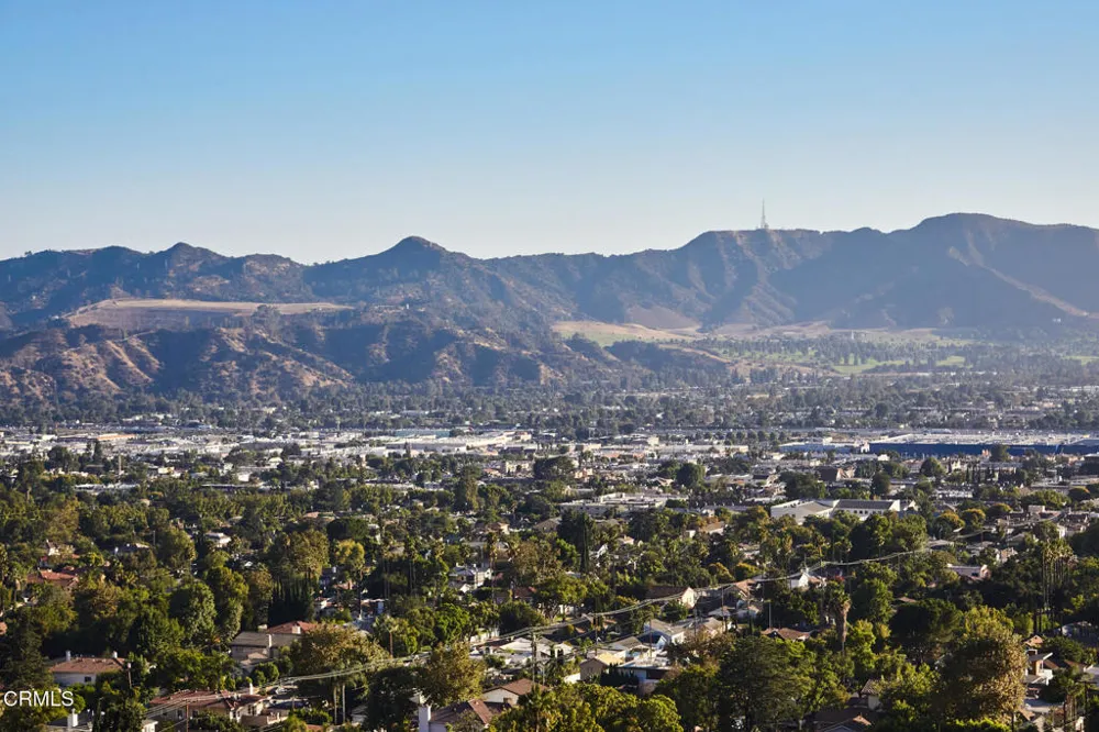 1234 E Tujunga Avenue Burbank, CA 91501