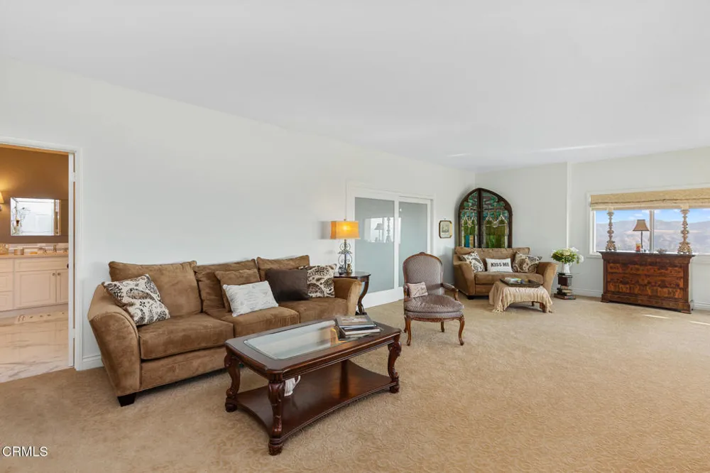 1234 E Tujunga Avenue Burbank, CA 91501