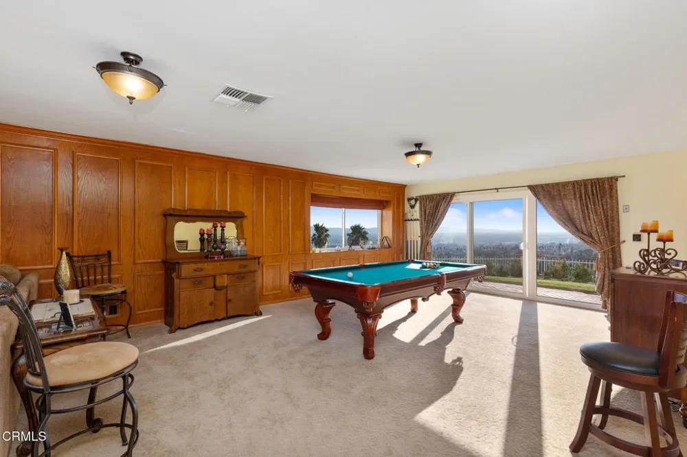 1234 E Tujunga Avenue Burbank, CA 91501