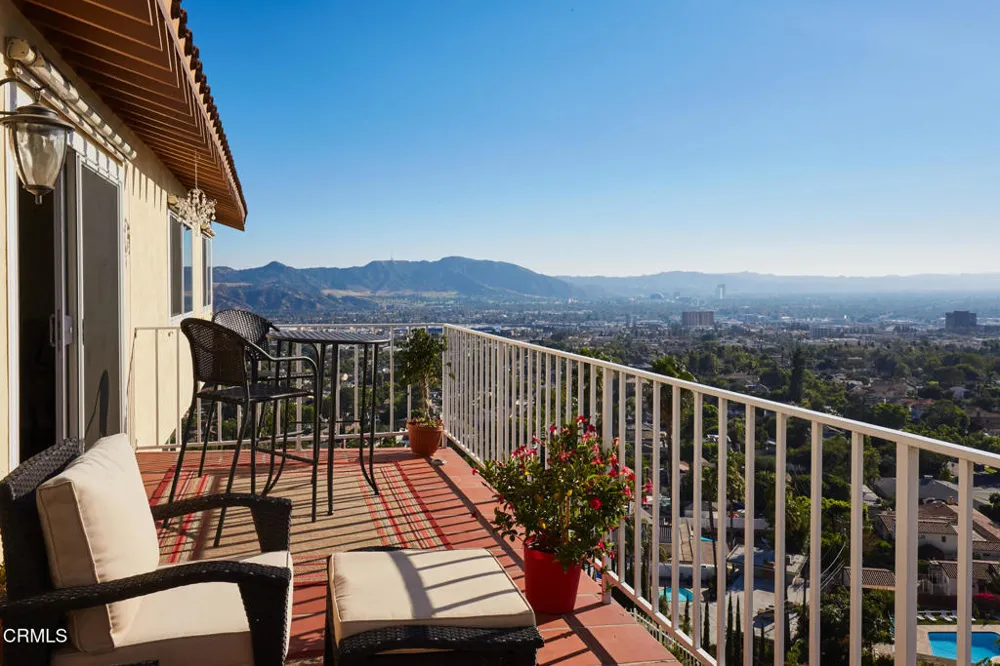 1234 E Tujunga Avenue Burbank, CA 91501