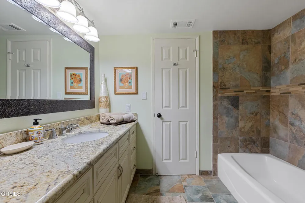 1234 E Tujunga Avenue Burbank, CA 91501